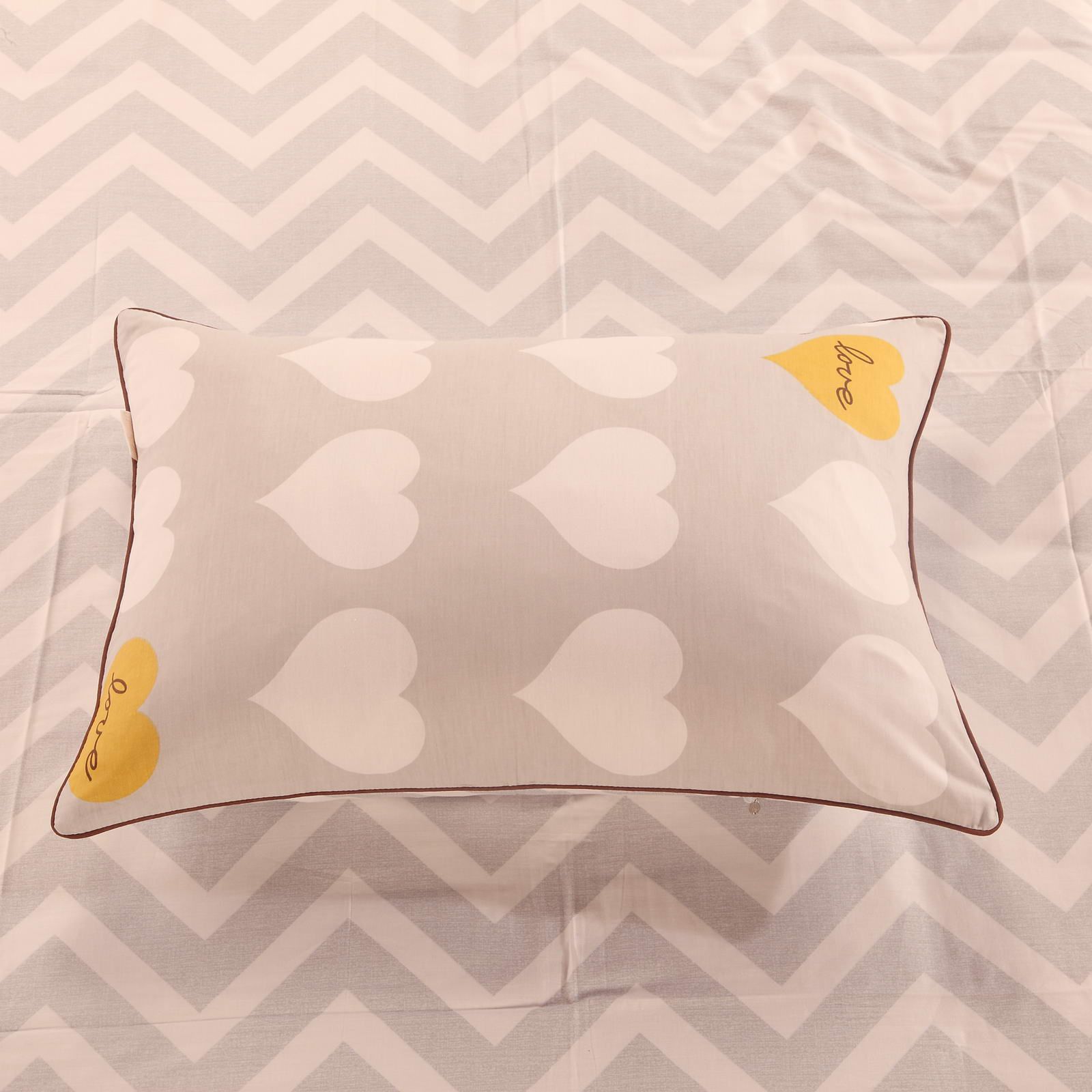 fe7eb3bd0949636da2ad0be0835401a4